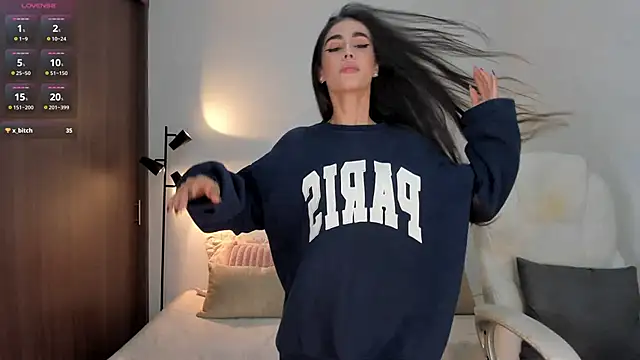 Snapshot of RebeccaBaxter chatting on November 12, 11:52 pm RebeccaBaxter online show from November 12, 11:52 pm