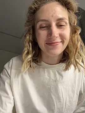 Snapshot of Feral_berry_8133 chatting on September 13, 8:42 pm Feral berry 8133 online show from September 13, 8:42 pm