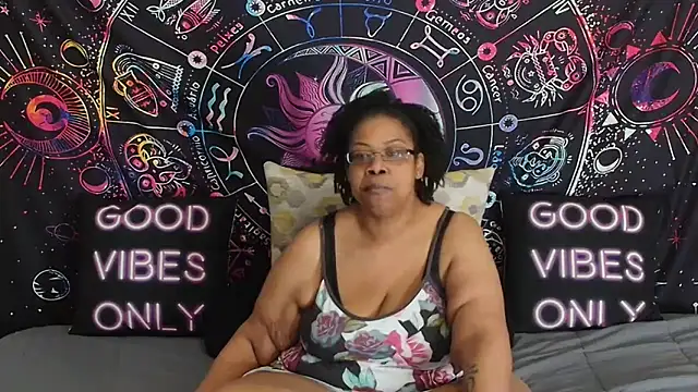 RenaeCumsAlot online show from March 16, 5:48 pm