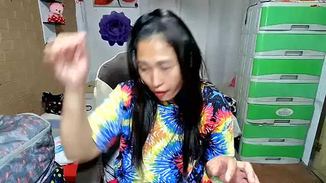 M e c e l online show from May 10, 8:29 am