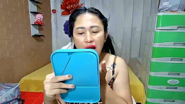 M e c e l online show from April 1, 11:34 pm