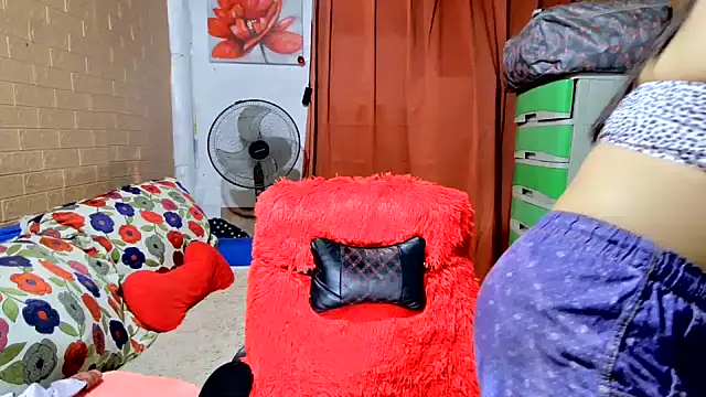 M e c e l online show from September 16, 1:06 am