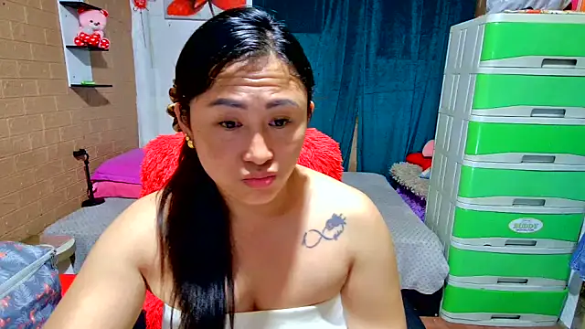 M e c e l online show from February 1, 5:00 pm