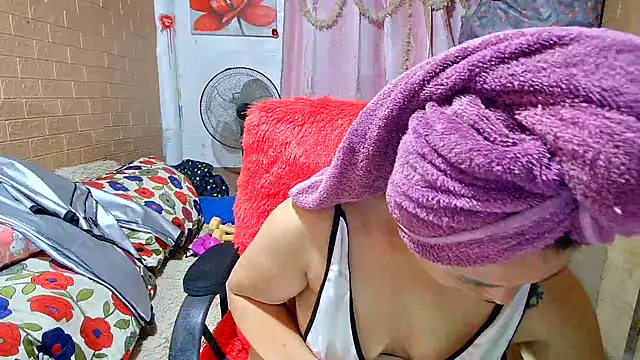 M e c e l online show from March 21, 8:50 pm