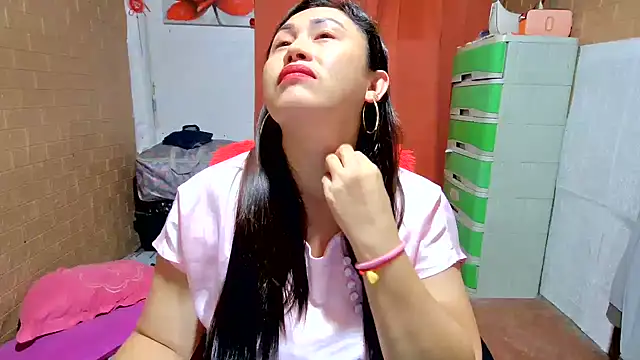 M e c e l online show from December 20, 10:40 am