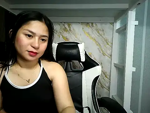 Mia 2022 online show from November 21, 6:23 am