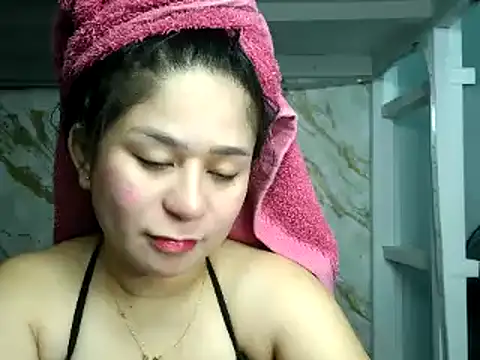 Mia 2022 online show from November 8, 6:39 am