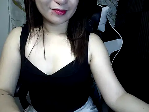 Mia 2022 online show from March 19, 2:39 pm