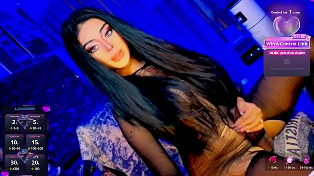 Snapshot of Thalia_Cambridge chatting on July 9, 12:33 am Thalia Cambridge online show from July 9, 12:33 am