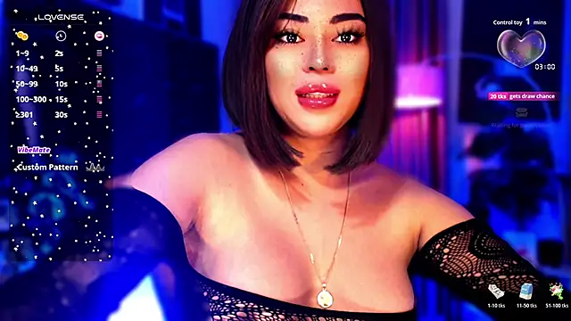 Thalia Cambridge online show from November 11, 9:31 pm