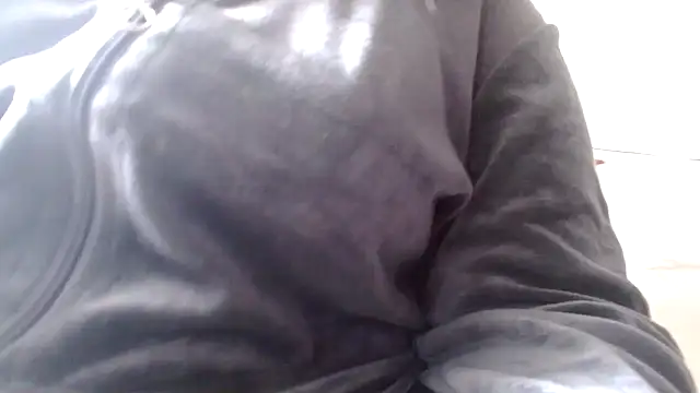 Snapshot of Diosasky chatting on February 4, 2:23 pm Diosasky online show from February 4, 2:23 pm