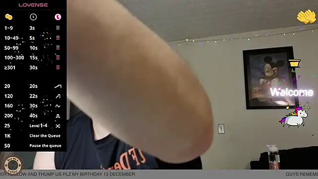 Snapshot of lucasgalacticman chatting on February 19, 6:27 pm lucasgalacticman online show from February 19, 6:27 pm