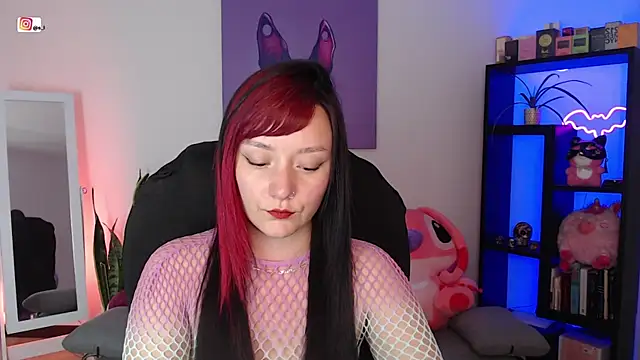 S Lilith  online show from April 14, 9:42 pm