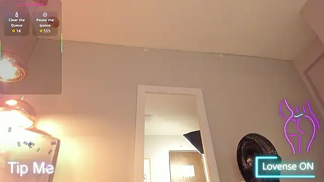 bonie lov online show from February 20, 10:33 pm