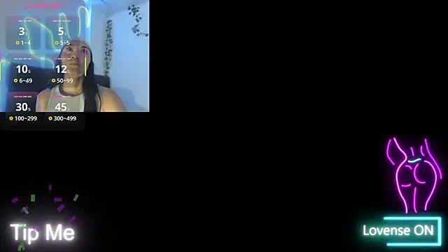 Snapshot of bonie_lov chatting on May 22, 11:25 pm bonie lov online show from May 22, 11:25 pm