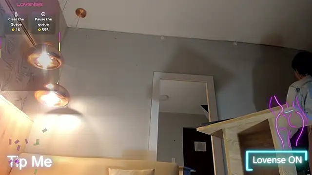 bonie lov online show from March 5, 10:59 pm