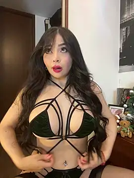 Snapshot of KateLatorre chatting on December 5, 11:56 pm KateLatorre online show from December 5, 11:56 pm