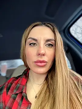 Kalli Fornia online show from February 20, 9:44 am