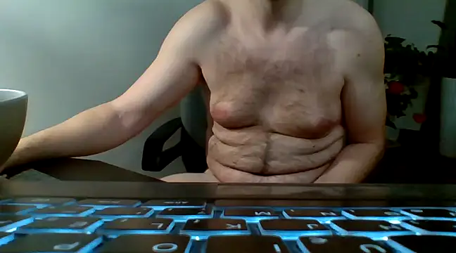 Horney boy86 online show from December 30, 11:28 pm