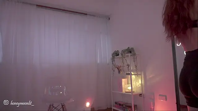 HannaMoom online show from October 1, 10:46 pm