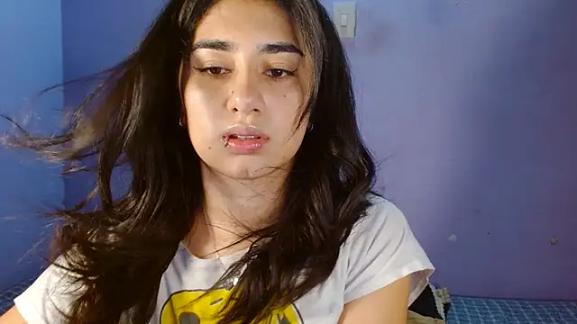 annadu011 online show from October 3, 11:17 pm