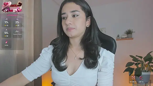 annadu011 online show from February 19, 2:47 pm