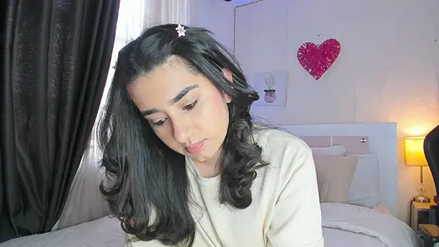 annadu011 online show from March 14, 2:41 pm