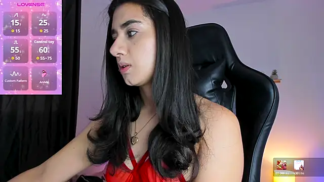 annadu011 online show from December 22, 2:06 pm