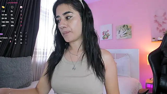 annadu011 online show from September 12, 4:29 pm