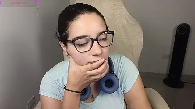 blue  moon  online show from November 15, 1:31 am