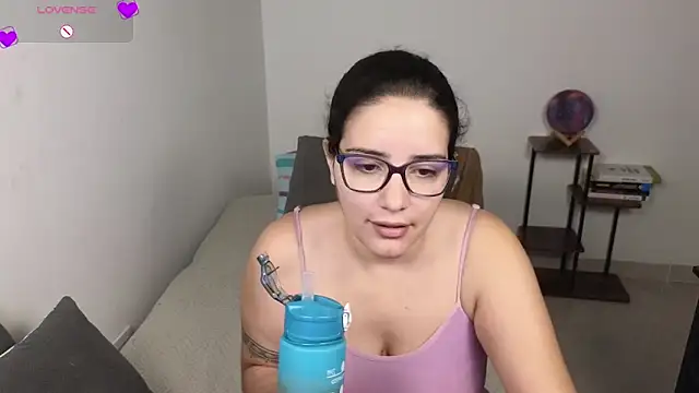 blue  moon  online show from March 4, 3:03 am