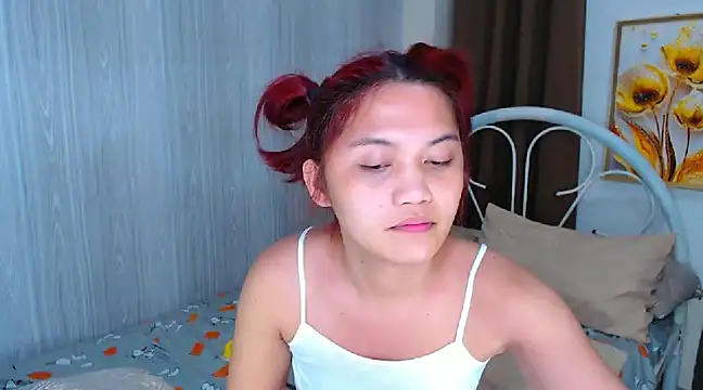 Snapshot of xXCathyJennerXx chatting on December 18, 9:14 am xXCathyJennerXx online show from December 18, 9:14 am