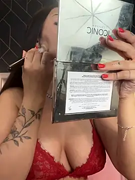 EmyLaveau online show from October 7, 9:10 am