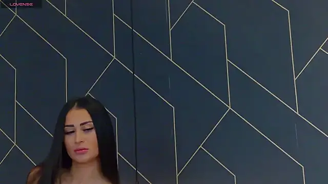 EmyLaveau online show from December 18, 6:40 am