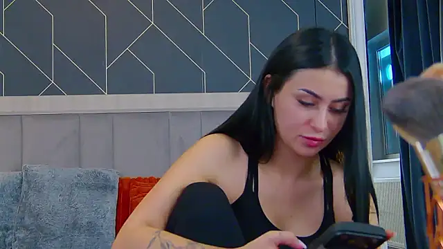 EmyLaveau online show from February 25, 6:24 am