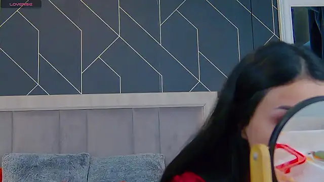 EmyLaveau online show from February 18, 6:22 am