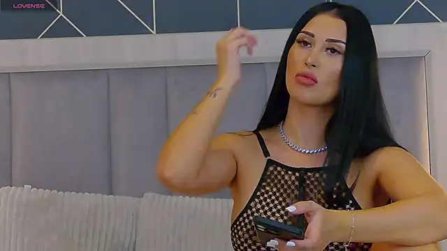 EmyLaveau online show from November 3, 6:29 am