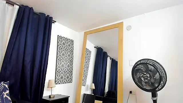 Malaika Toure online show from November 15, 3:54 am