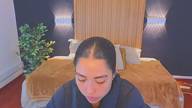 Snapshot of samantha_bss chatting on January 28, 2:42 pm samantha bss online show from January 28, 2:42 pm