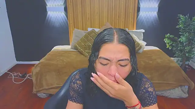 Snapshot of samantha_bss chatting on February 3, 2:45 pm samantha bss online show from February 3, 2:45 pm