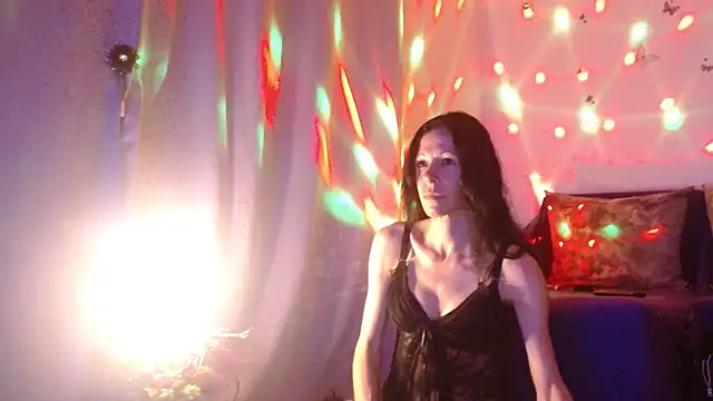 ElysaSun online show from October 21, 6:18 pm