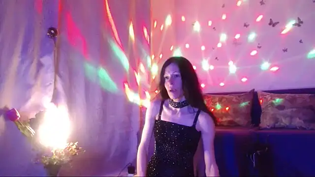 ElysaSun online show from April 4, 6:03 pm