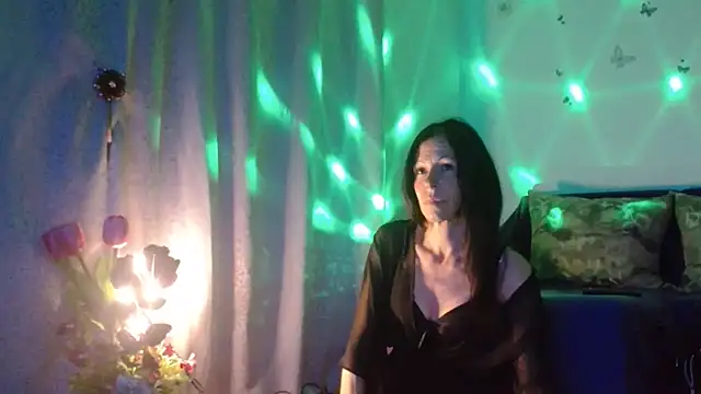 ElysaSun online show from October 4, 5:47 pm