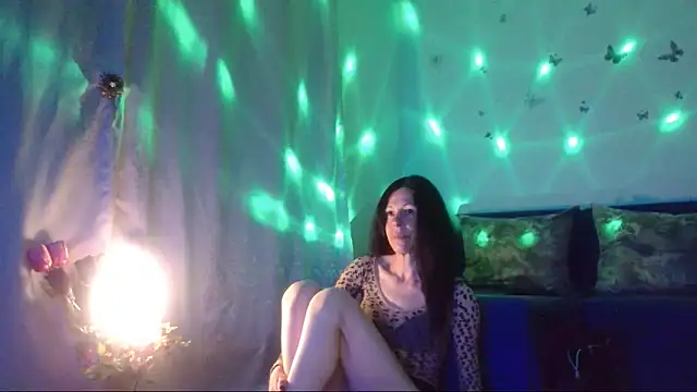 ElysaSun online show from April 15, 8:31 pm