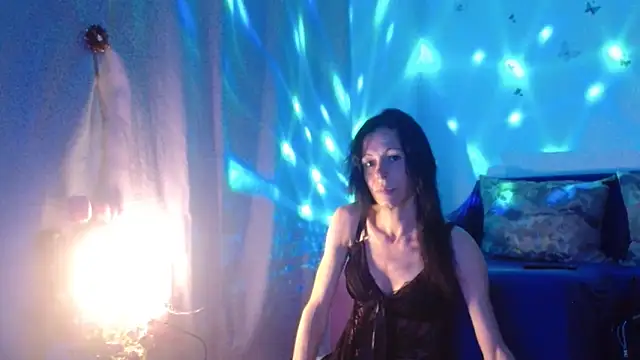 ElysaSun online show from October 12, 4:30 pm