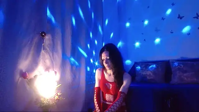 ElysaSun online show from April 9, 6:03 pm