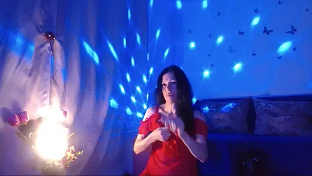 ElysaSun online show from March 31, 5:59 pm