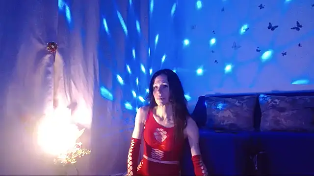 ElysaSun online show from November 26, 7:25 pm