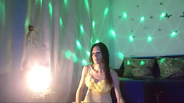 ElysaSun online show from November 17, 6:23 pm