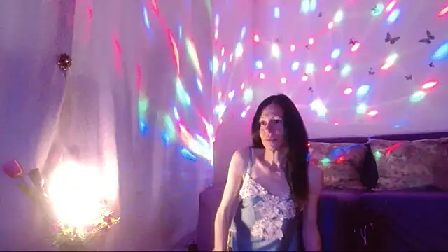ElysaSun online show from May 17, 5:02 pm